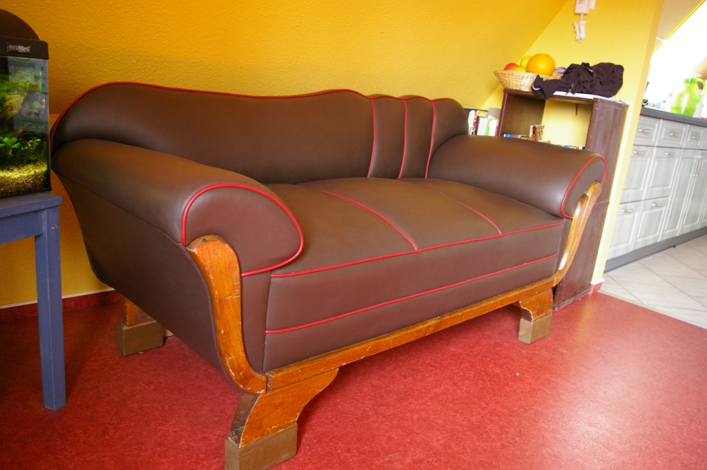 sofa alt 01